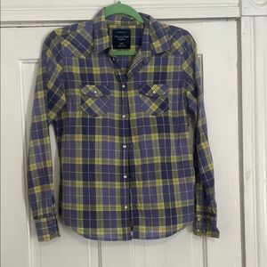 American Eagle Outfitters Blue and Yellow Button Down Shirt